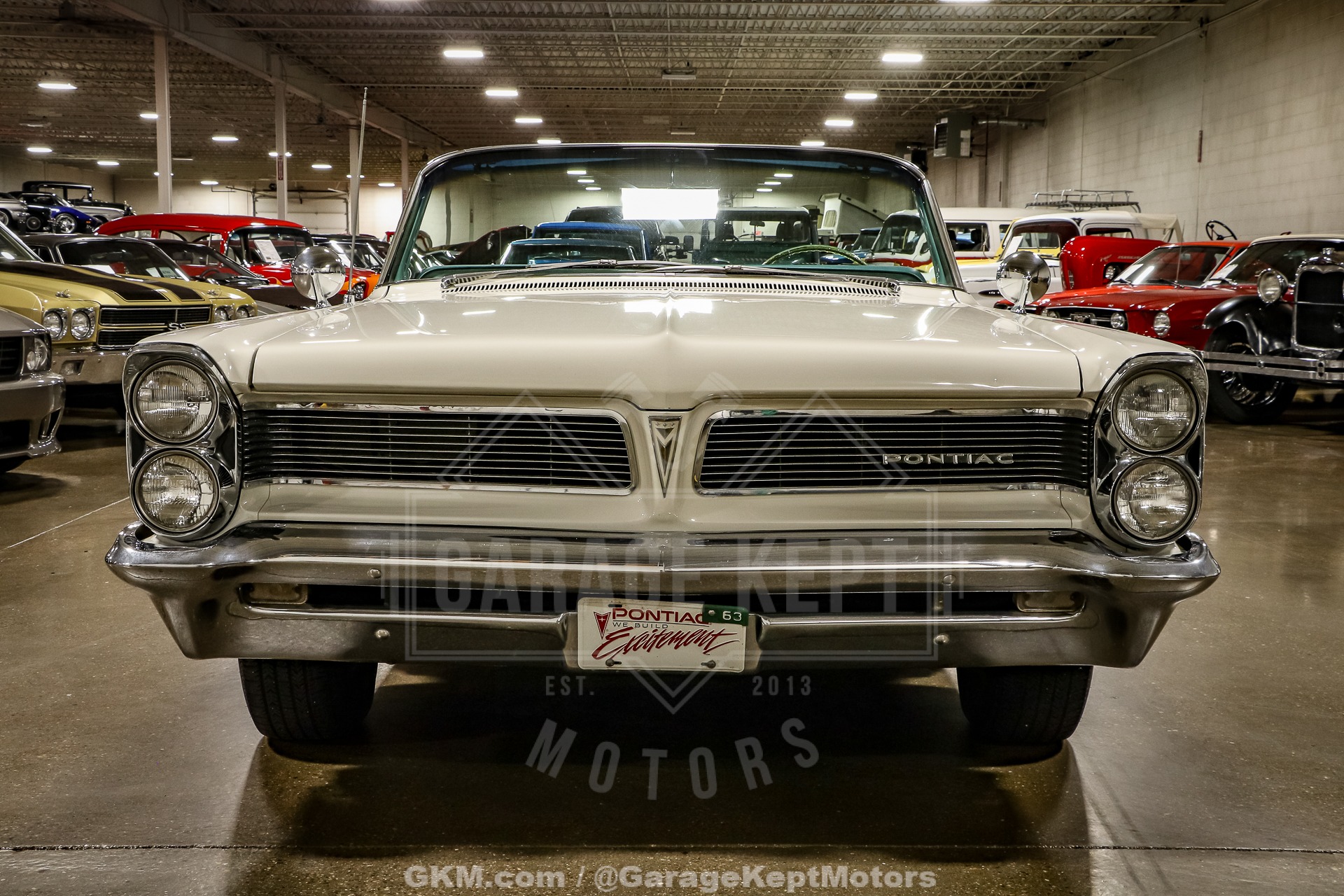 Pontiac-Catalina-1963-White-Blue-15
