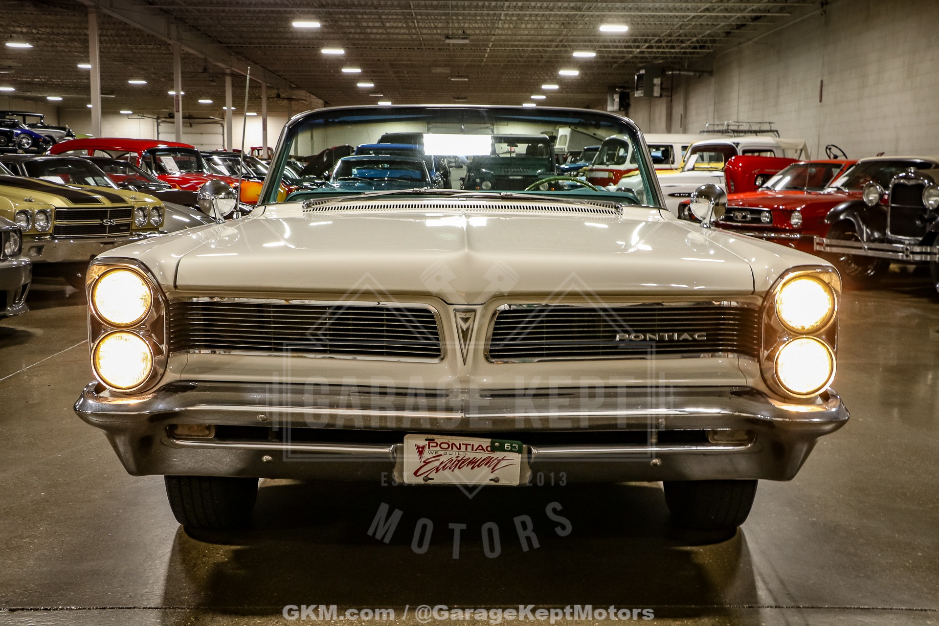Pontiac-Catalina-1963-White-Blue-16