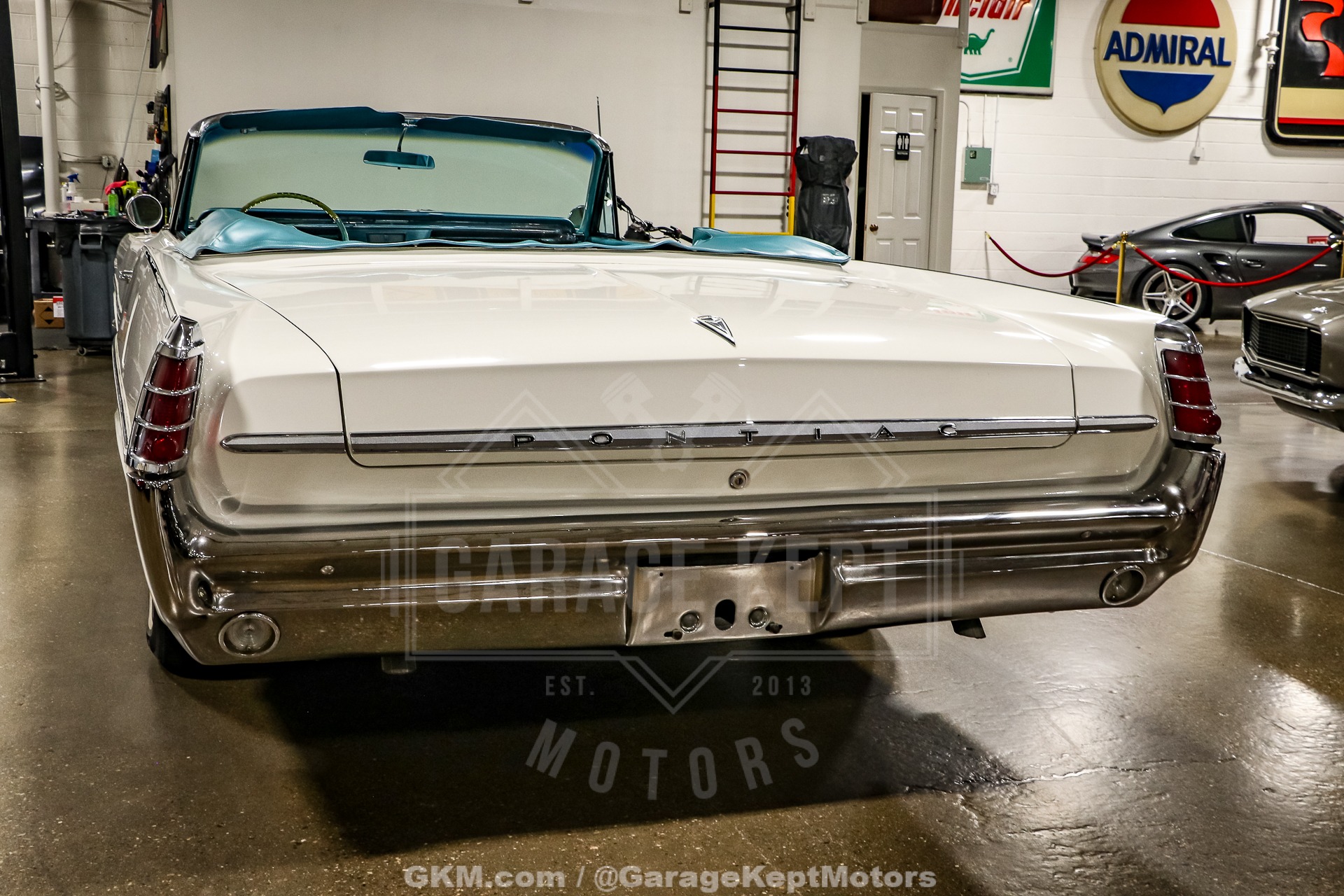 Pontiac-Catalina-1963-White-Blue-33