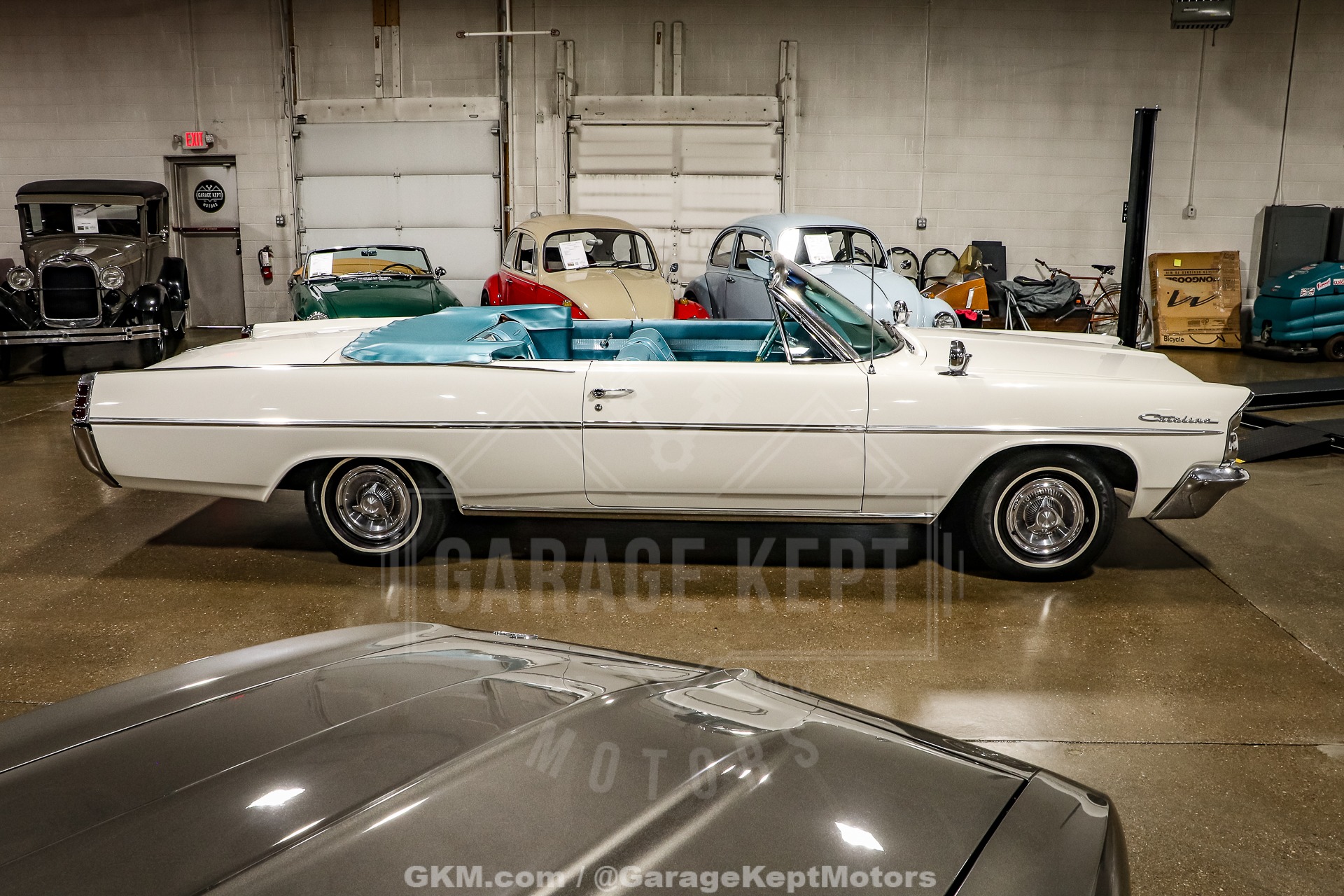 Pontiac-Catalina-1963-White-Blue-9