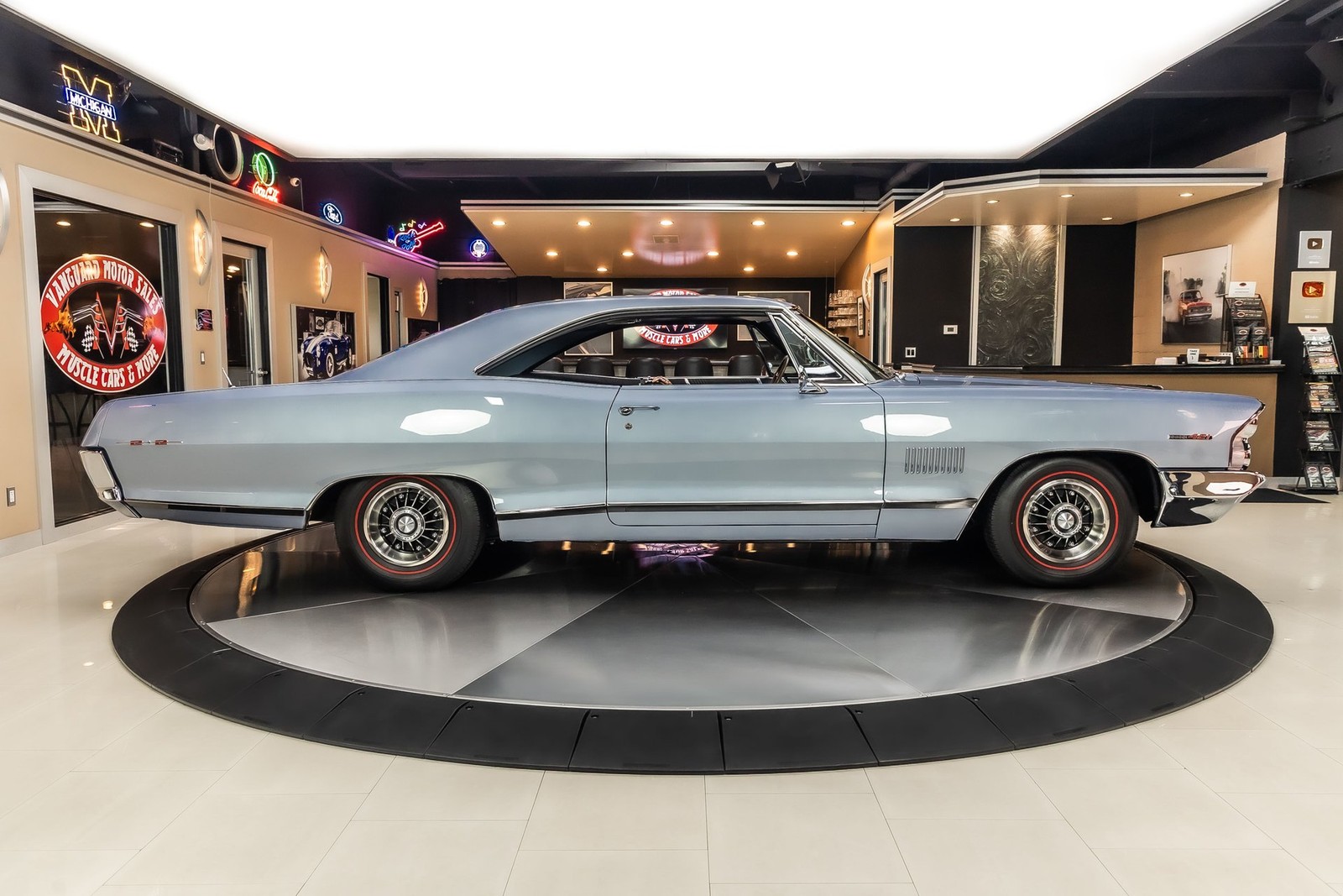 Pontiac-Catalina-1965-Other-11