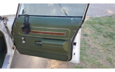 Pontiac-Catalina-1971-WhiteGreen-Pearl-Green-18