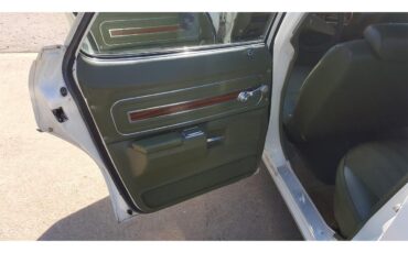 Pontiac-Catalina-1971-WhiteGreen-Pearl-Green-21