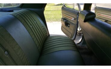 Pontiac-Catalina-1971-WhiteGreen-Pearl-Green-24