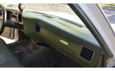 Pontiac-Catalina-1971-WhiteGreen-Pearl-Green-25