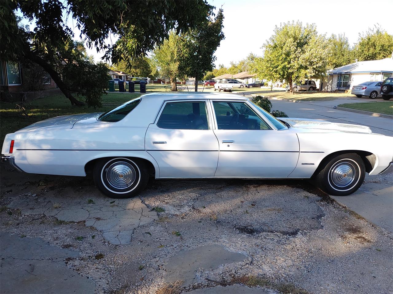 Pontiac-Catalina-1971-WhiteGreen-Pearl-Green-4