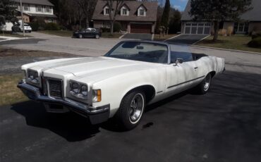 Pontiac-Catalina-1972-pearl-white-maroon-15
