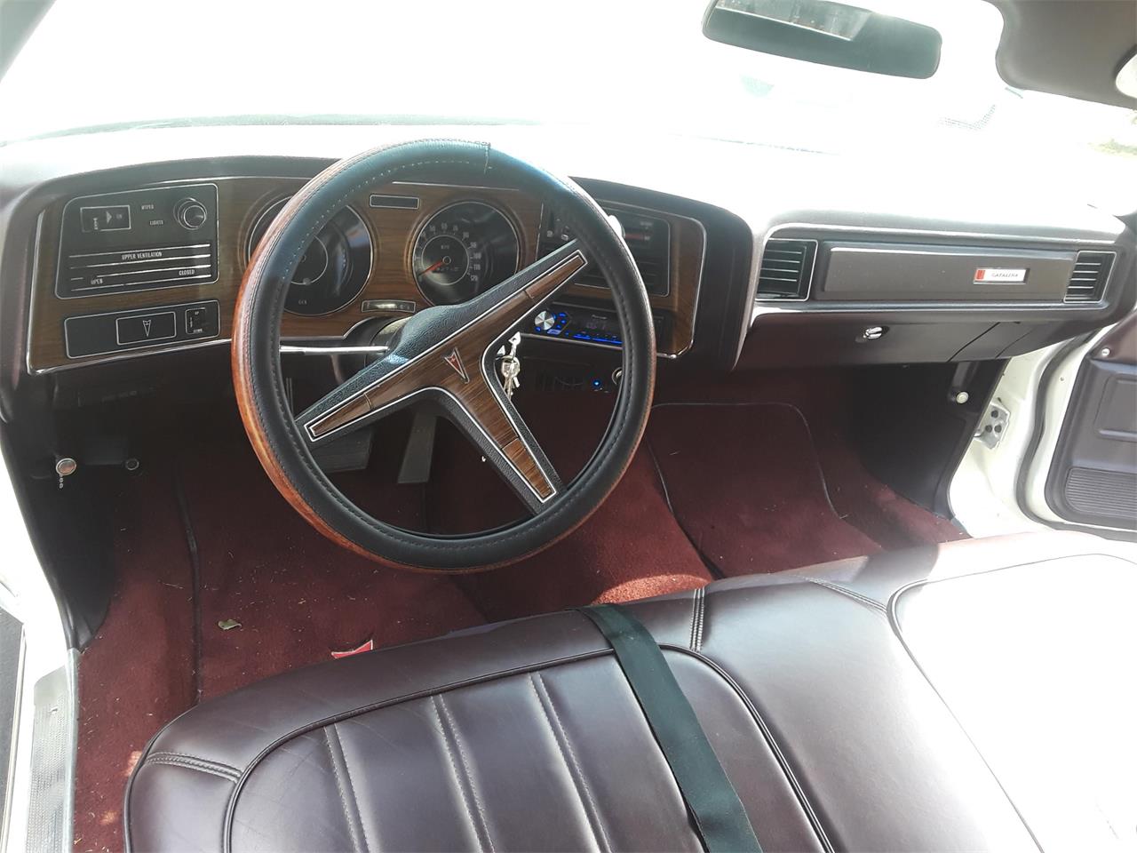Pontiac-Catalina-1972-pearl-white-maroon-6