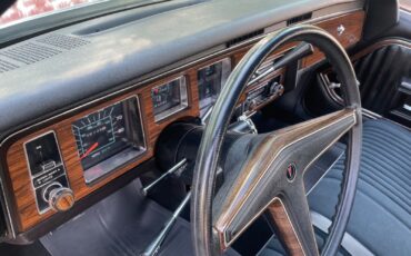 Pontiac-Catalina-1977-Sedan-12
