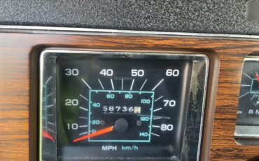 Pontiac-Catalina-1977-Sedan-16