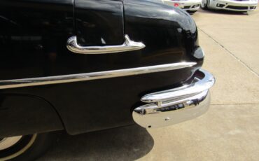 Pontiac-Chieftain-1949-Sedan-10