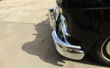 Pontiac-Chieftain-1949-Sedan-11