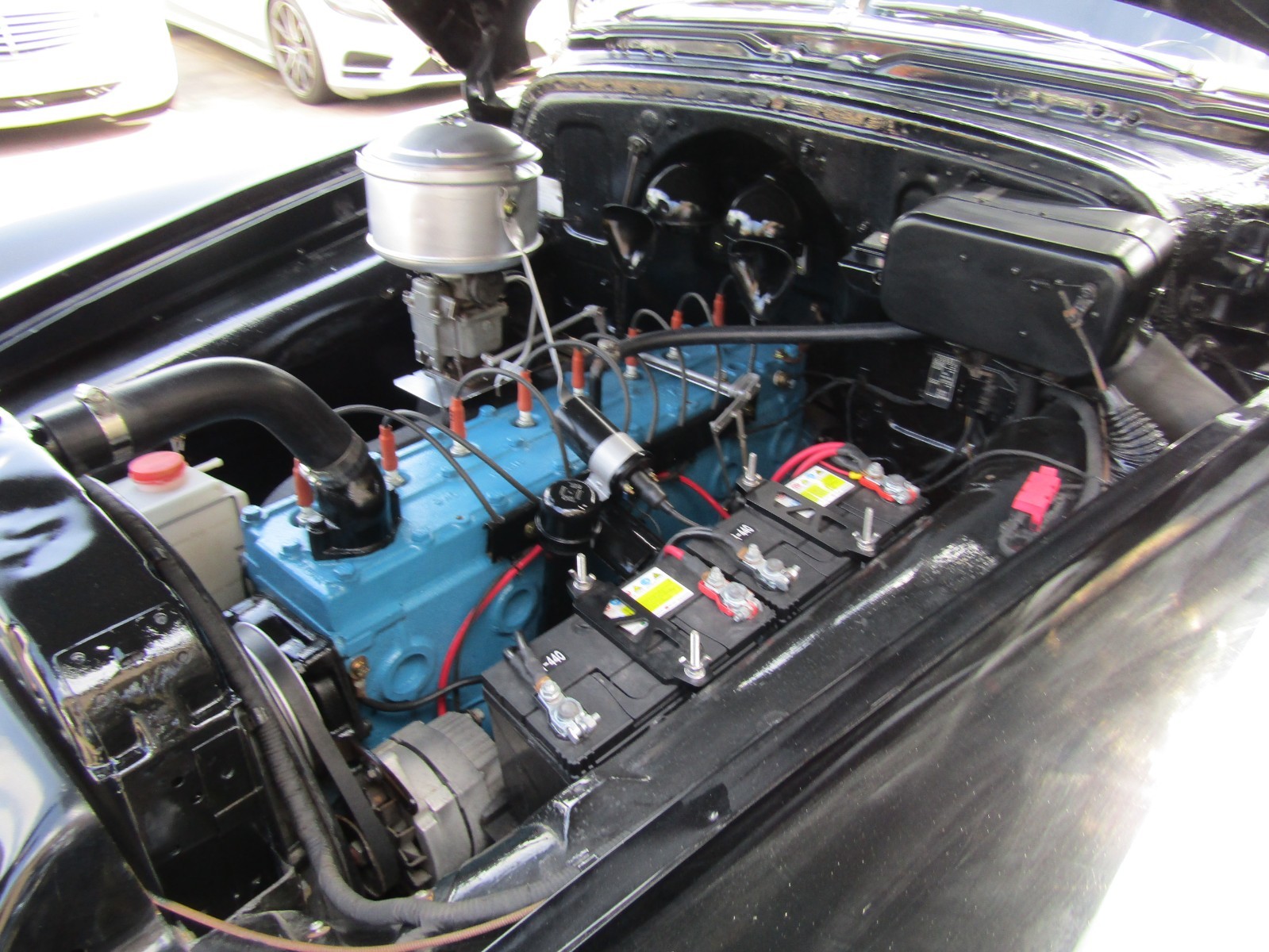 Pontiac-Chieftain-1949-Sedan-12