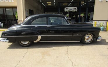 Pontiac-Chieftain-1949-Sedan-5