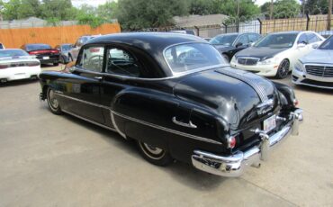 Pontiac-Chieftain-1949-Sedan-6