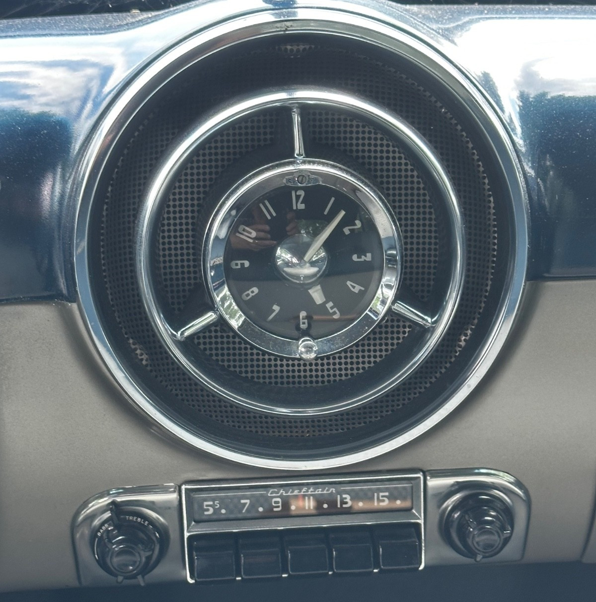 Pontiac-Chieftain-1952-Sedan-19