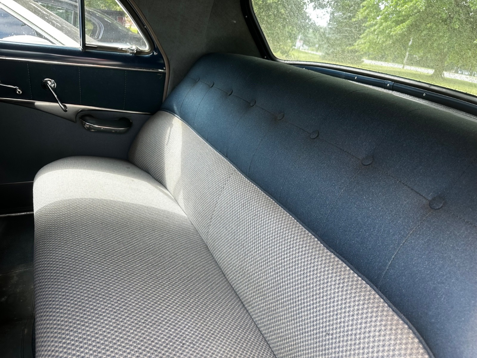 Pontiac-Chieftain-1952-Sedan-20