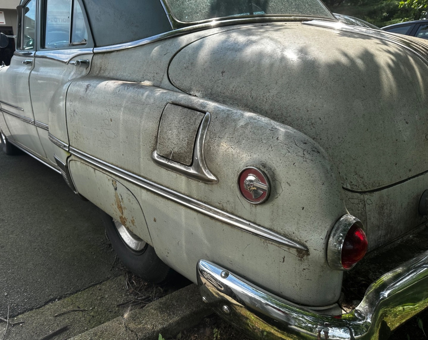 Pontiac-Chieftain-1952-Sedan-26