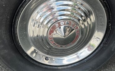 Pontiac-Chieftain-1952-Sedan-27