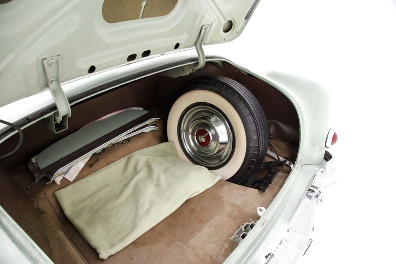 Pontiac-Chieftain-1953-Linden-Green-Dark-Green-30