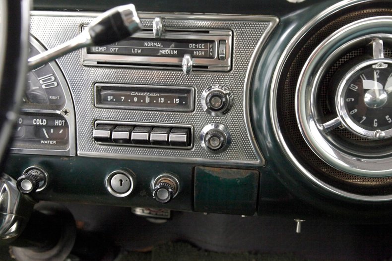 Pontiac-Chieftain-1953-Linden-Green-Dark-Green-39