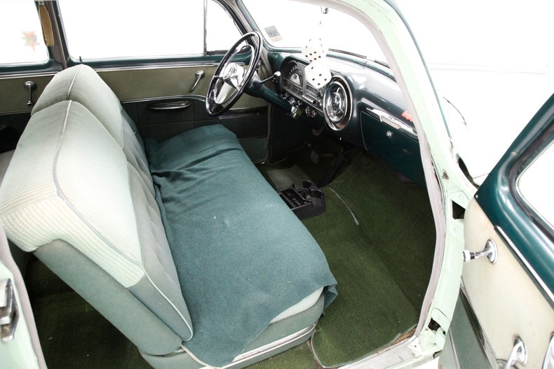 Pontiac-Chieftain-1953-Linden-Green-Dark-Green-43