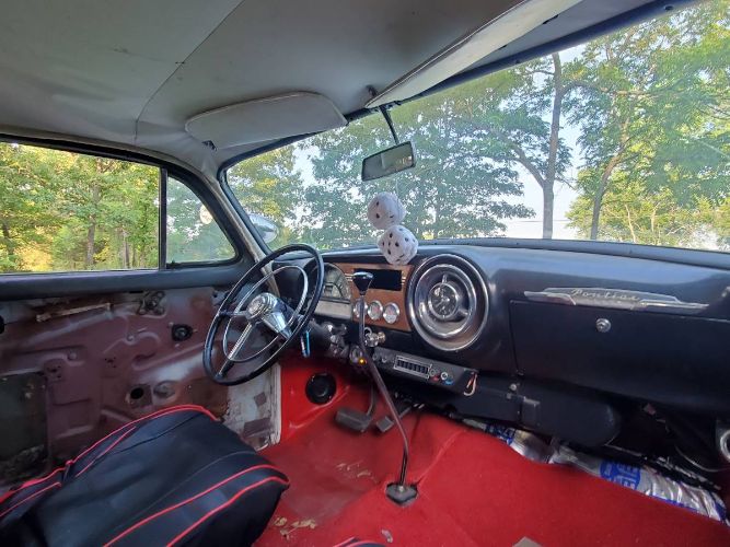Pontiac-Chieftain-1954-10