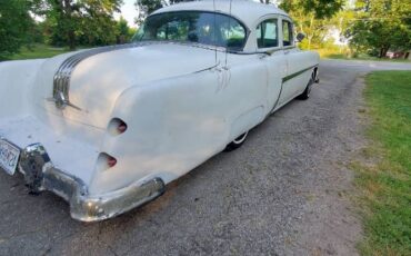 Pontiac-Chieftain-1954-3