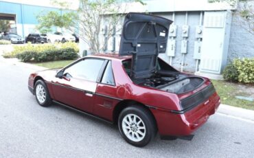 Pontiac-Fiero-1978-Red-Black-15