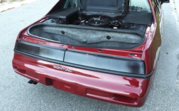 Pontiac-Fiero-1978-Red-Black-16