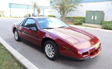 Pontiac-Fiero-1978-Red-Black-24