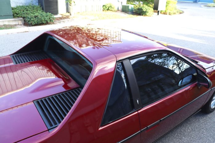 Pontiac-Fiero-1978-Red-Black-6