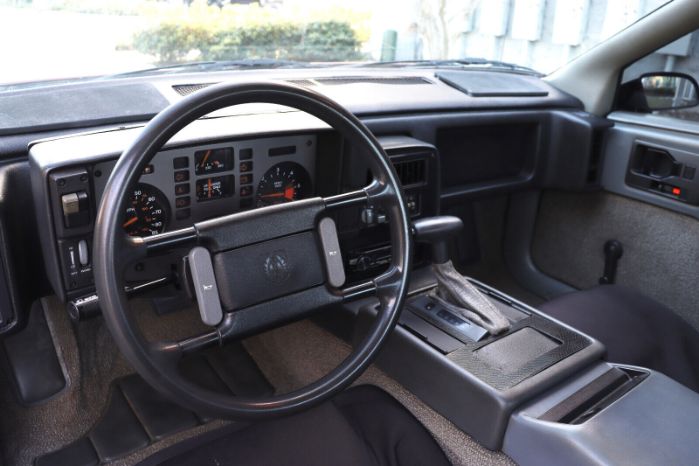 Pontiac-Fiero-1978-Red-Black-8