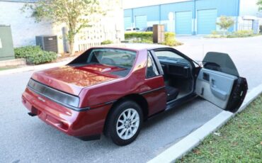 Pontiac-Fiero-1978-Red-Black-9