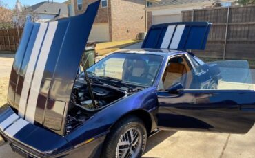 Pontiac-Fiero-1984-Blue-Tan-26