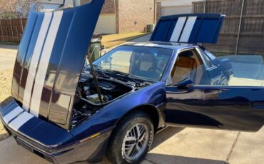 Pontiac-Fiero-1984-Blue-Tan-30
