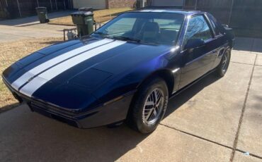 Pontiac-Fiero-1984-Blue-Tan-5