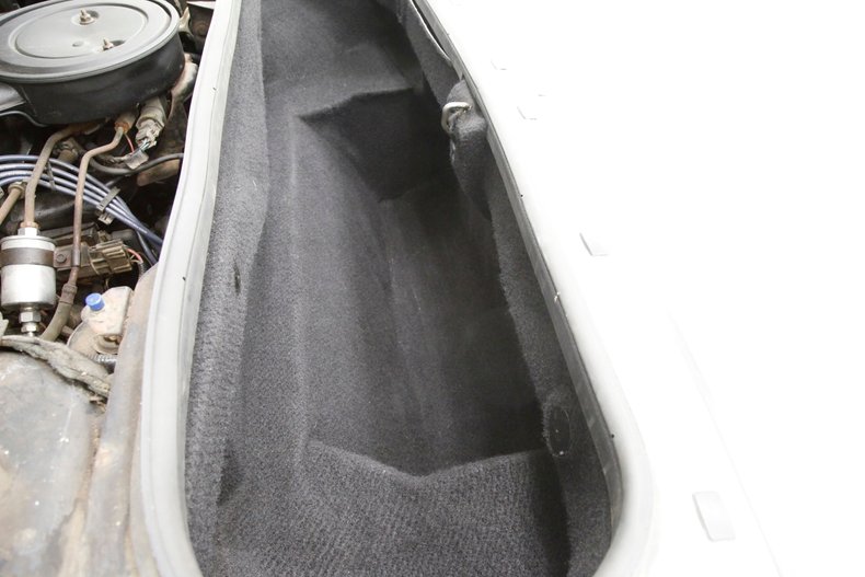 Pontiac-Fiero-1984-White-Dark-Gray-18