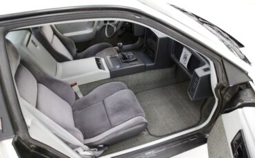 Pontiac-Fiero-1984-White-Dark-Gray-26