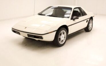 Pontiac-Fiero-1984-White-Dark-Gray-41