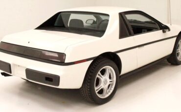 Pontiac-Fiero-1984-White-Dark-Gray-49