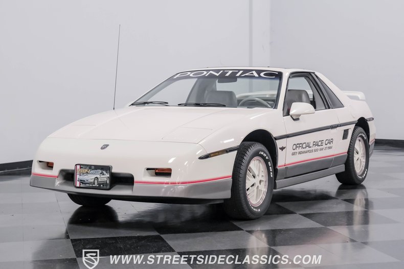 Pontiac-Fiero-1984-White-Gray-17