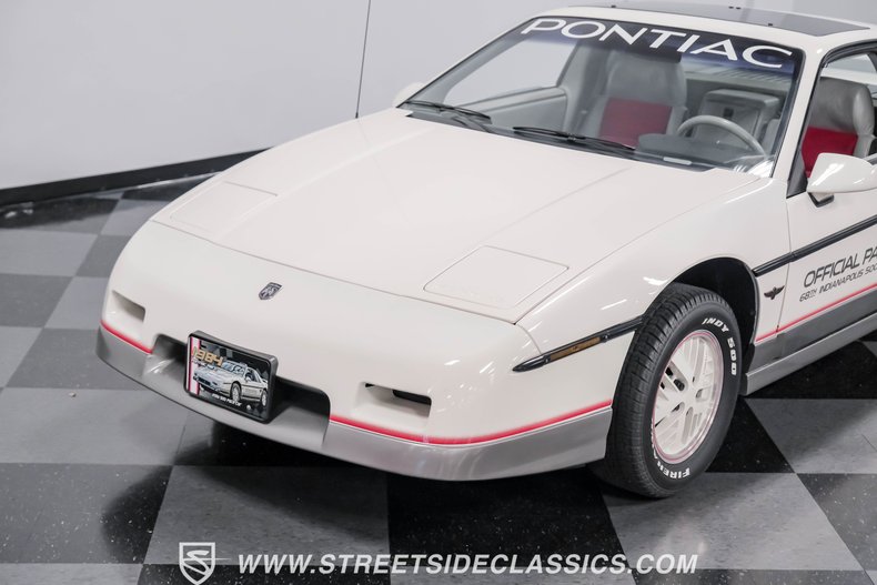 Pontiac-Fiero-1984-White-Gray-28