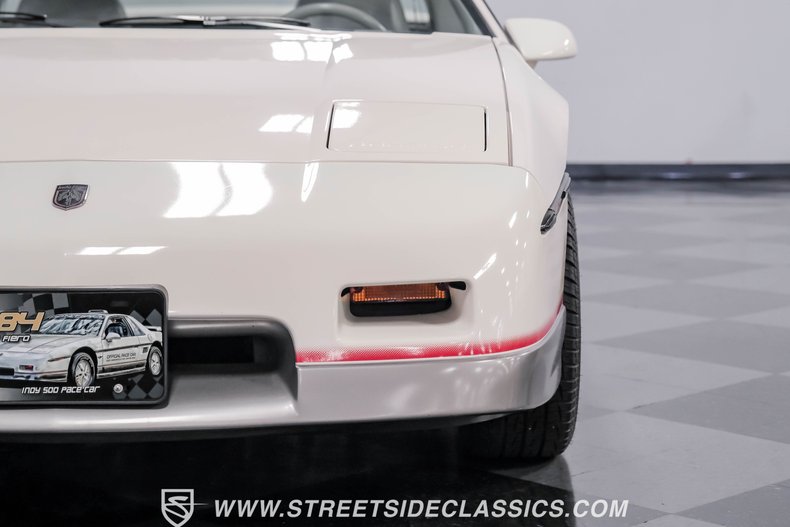Pontiac-Fiero-1984-White-Gray-29
