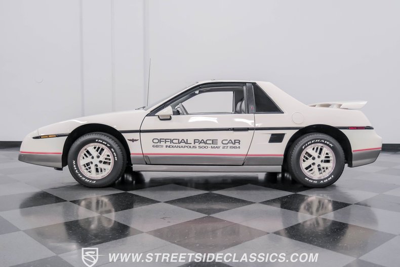 Pontiac-Fiero-1984-White-Gray-43