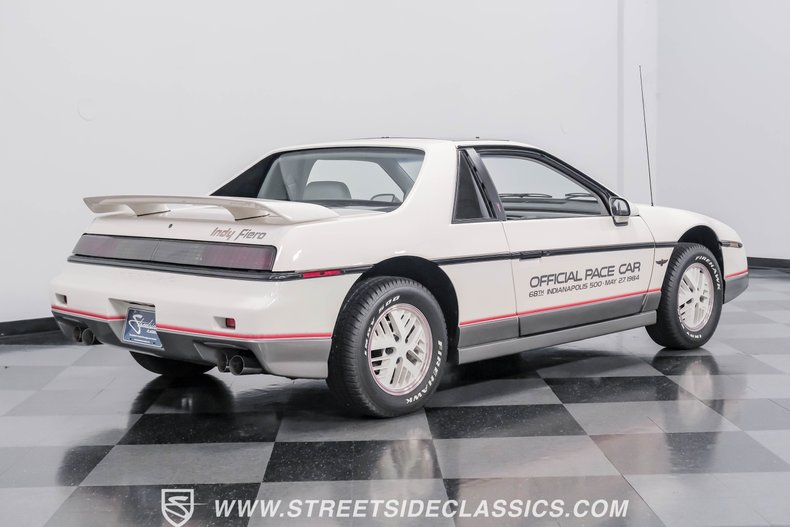 Pontiac-Fiero-1984-White-Gray-44