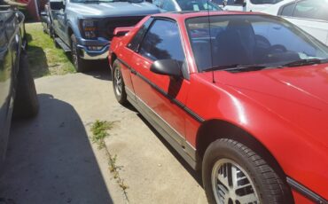 Pontiac-Fiero-1985-Coupe-1