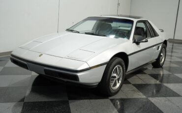 Pontiac-Fiero-1985-Coupe-15