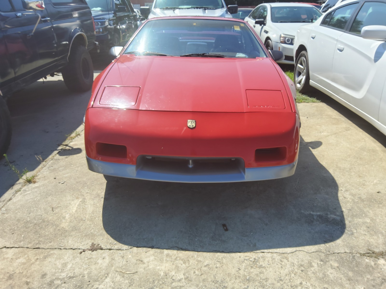 Pontiac-Fiero-1985-Coupe-3