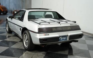 Pontiac-Fiero-1985-Coupe-7